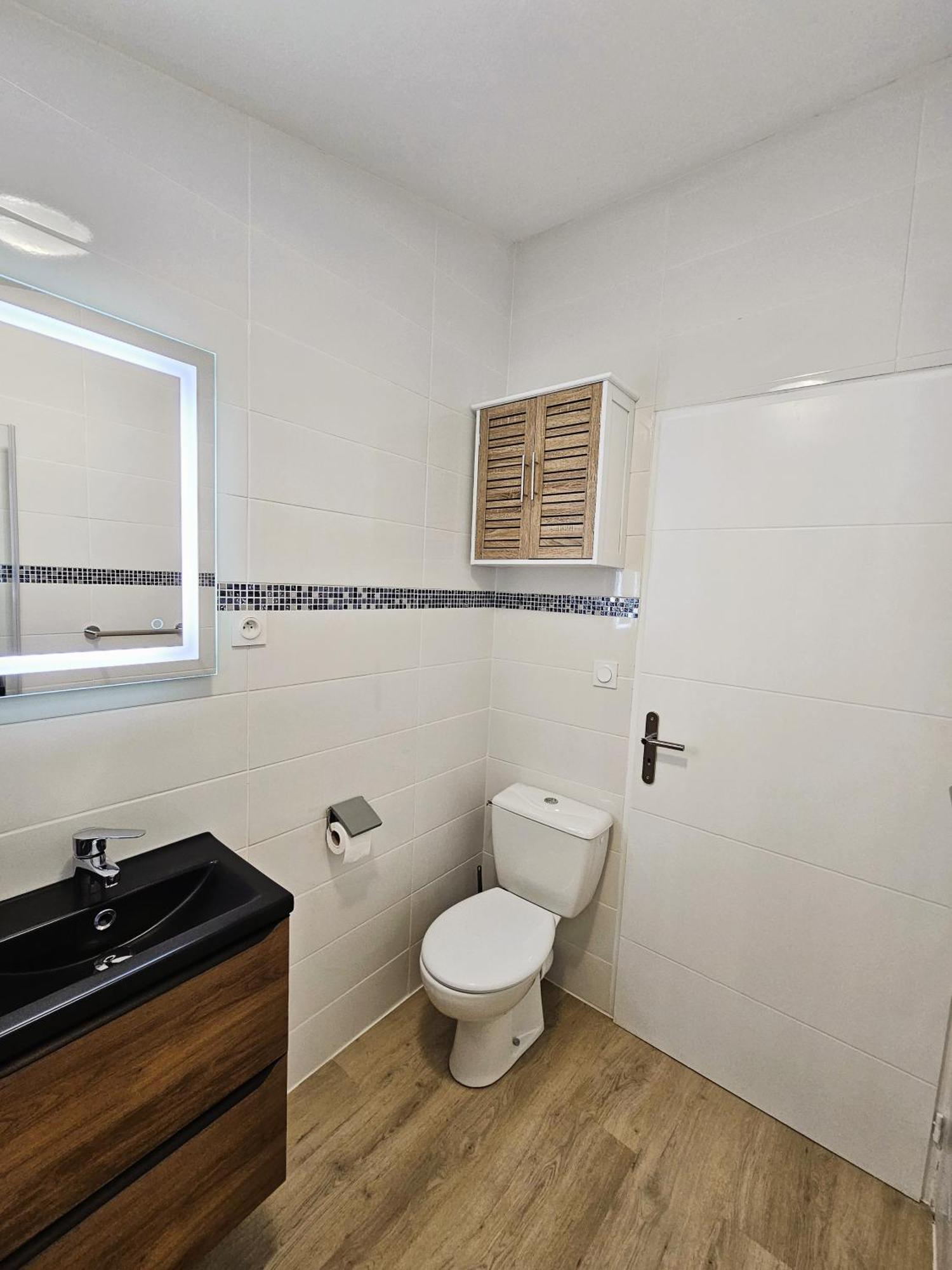 Tout Confort ! Centre-Ville, Climatisation, Parking, Wifi, Calme, Tv 카르카손 외부 사진